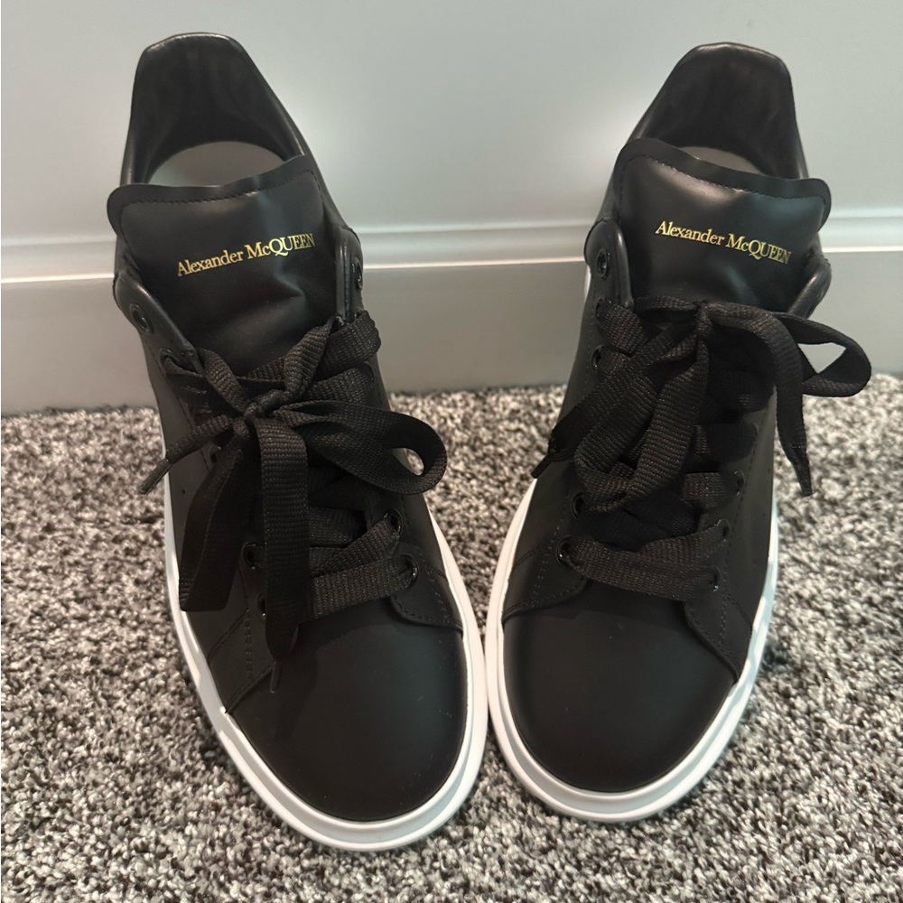 Men’s Size 10 Alexander McQueen Sneakers